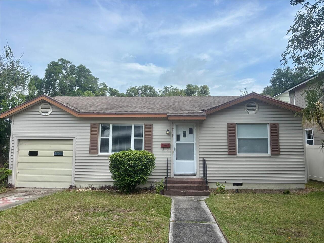 3BR, Residential Lease, 2BA, $2,500
Read More