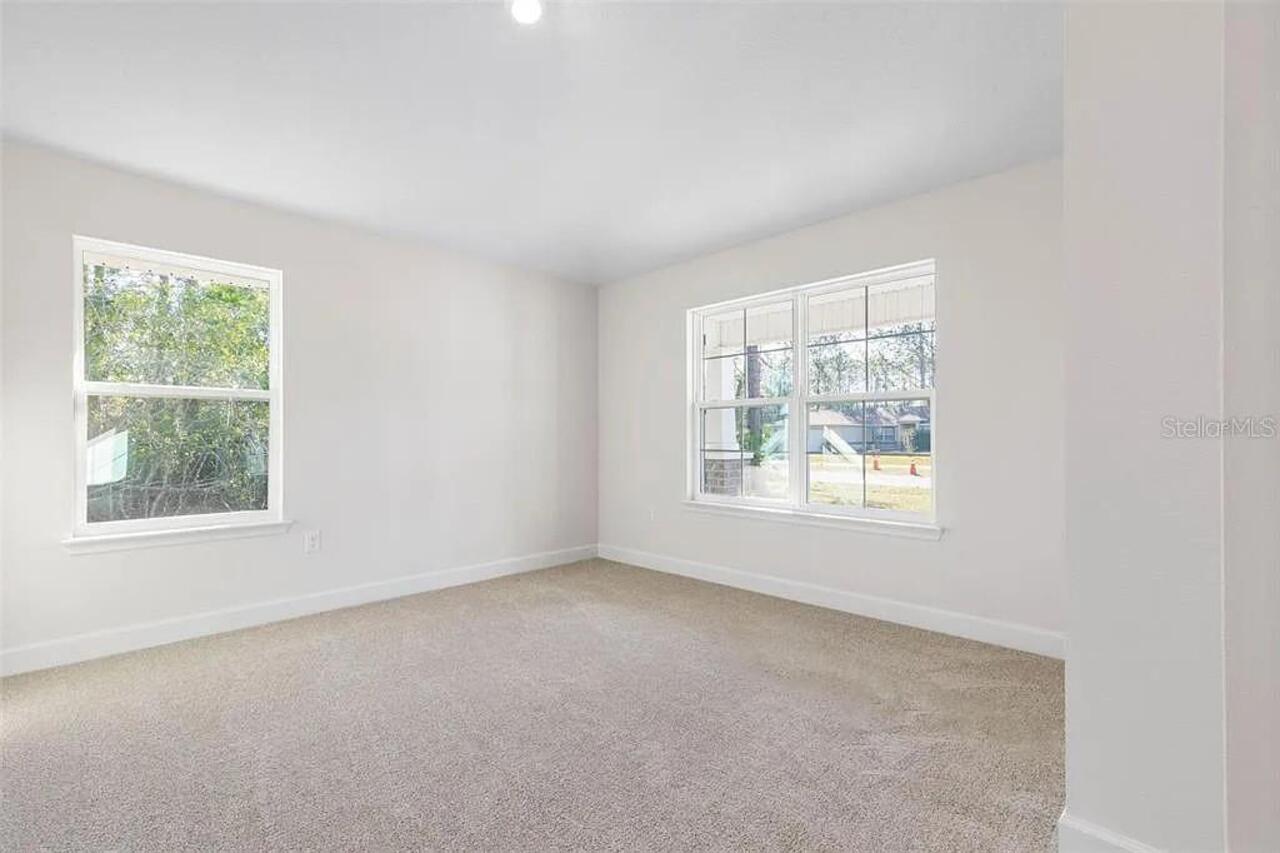 Listing Photo 6