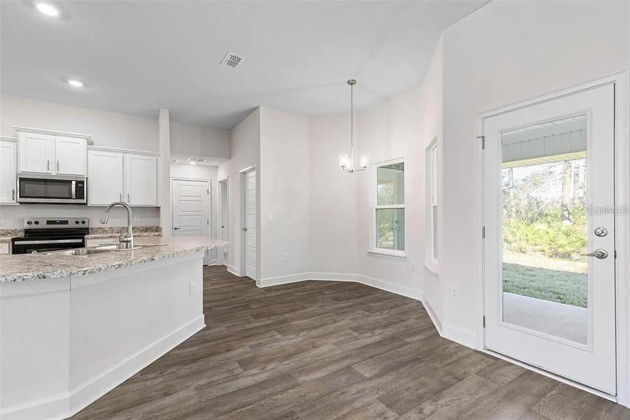 Listing Photo 19