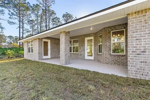 Listing Photo 12