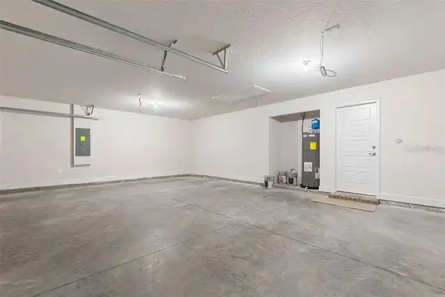 Listing Photo 16