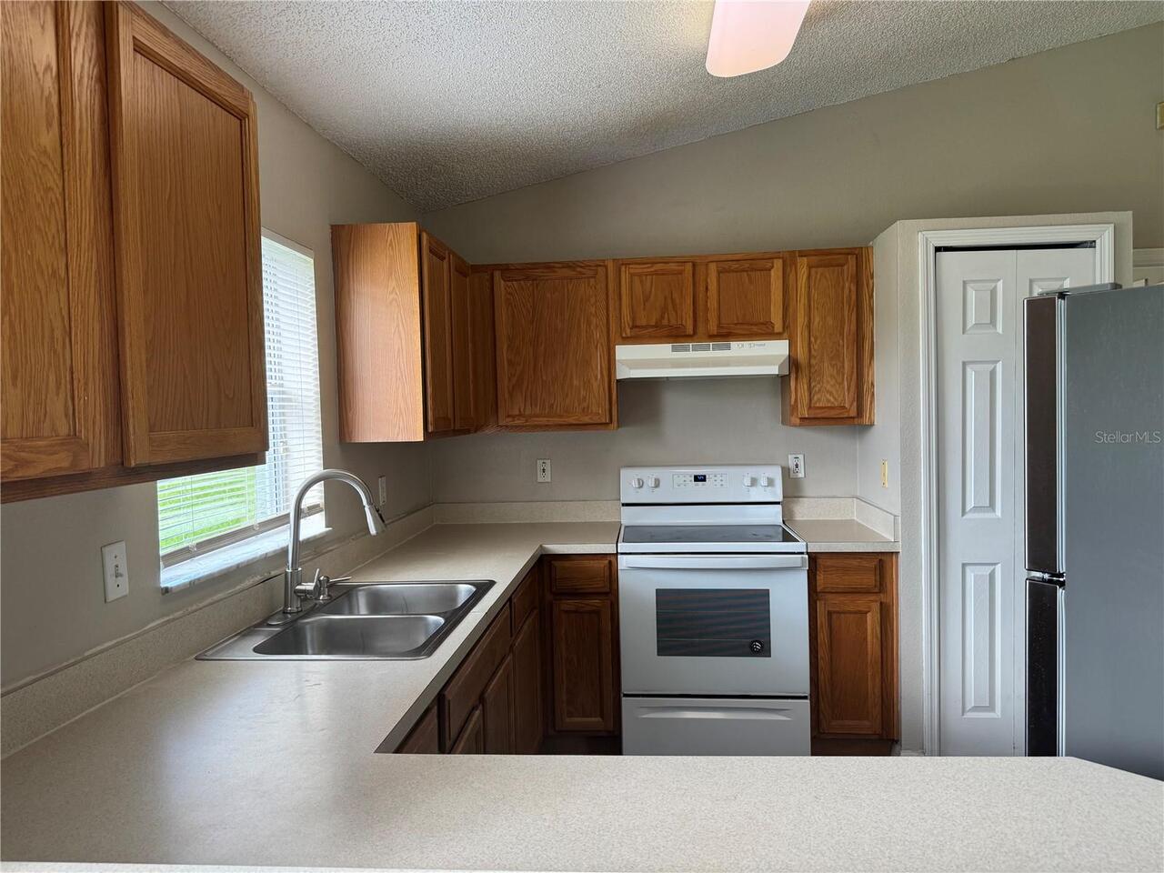 Listing Photo 7