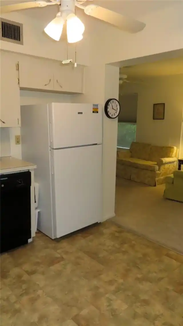 Listing Photo 11