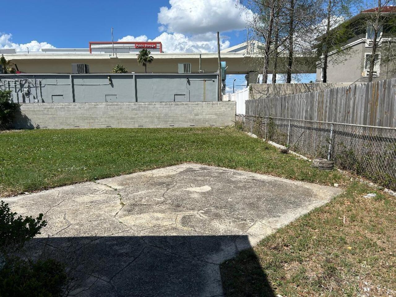 Listing Photo 17