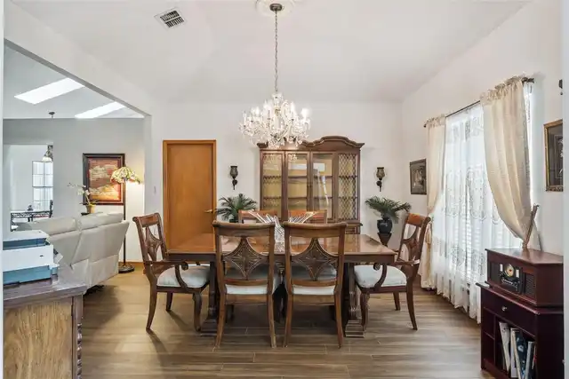Listing Photo 18