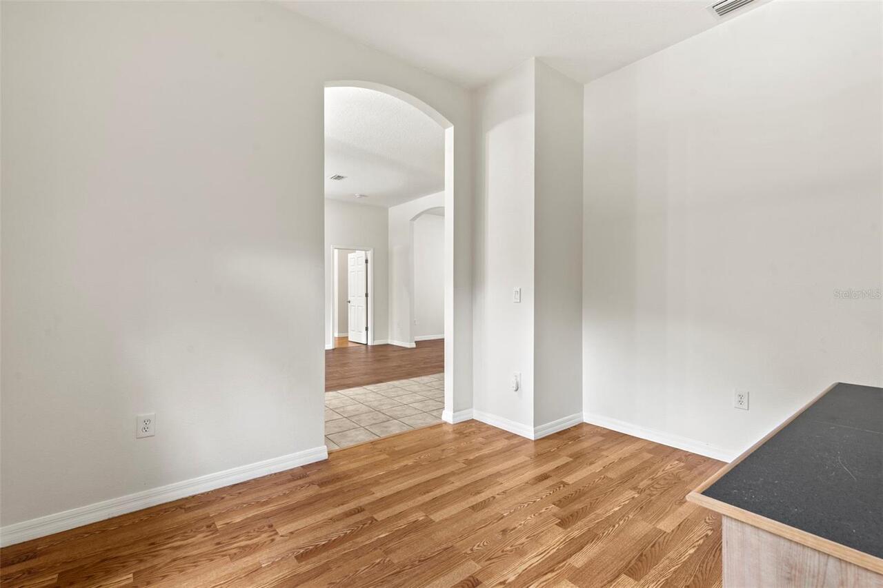 Listing Photo 9