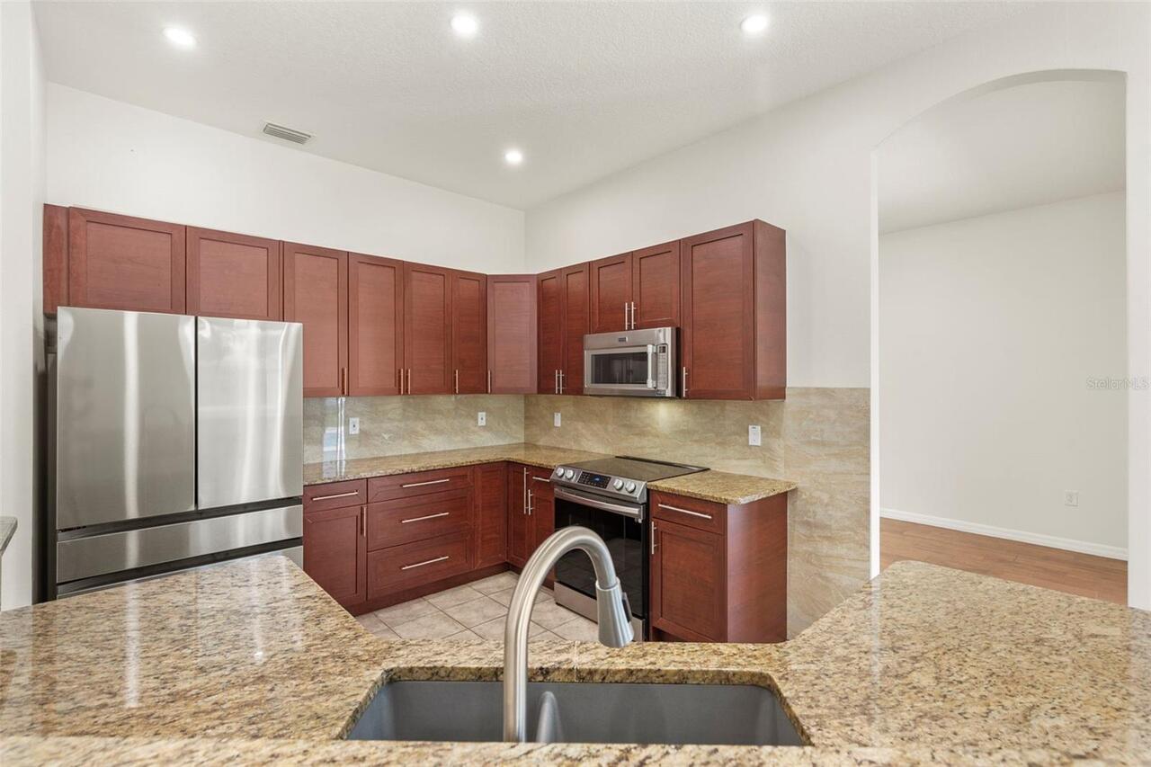 Listing Photo 17