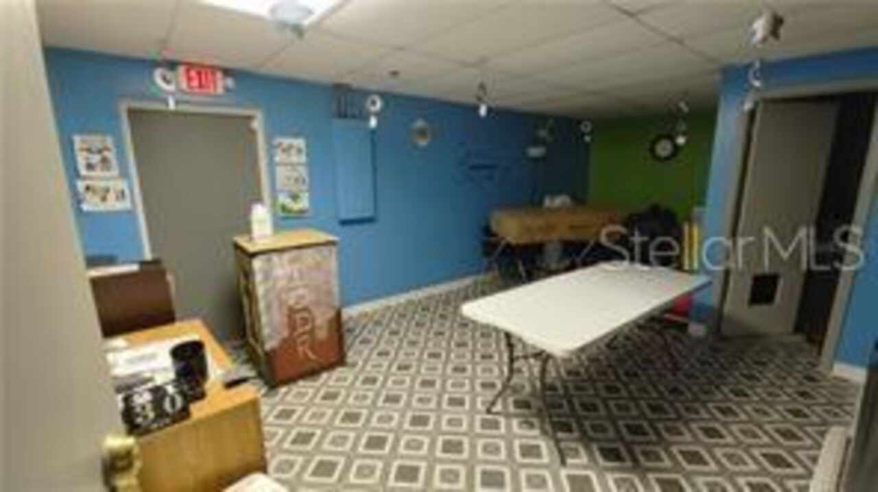 Listing Photo 11