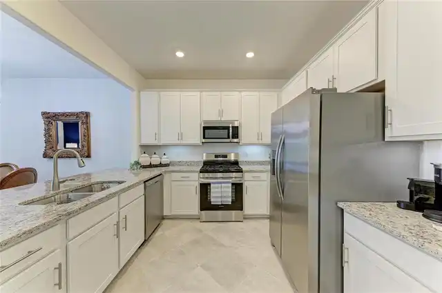 Listing Photo 10