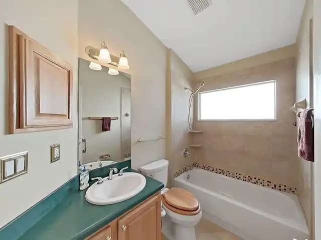 Listing Photo 33