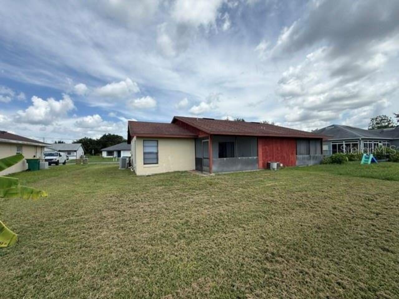 Listing Photo 11