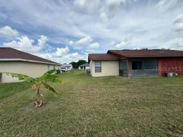 Listing Photo 12