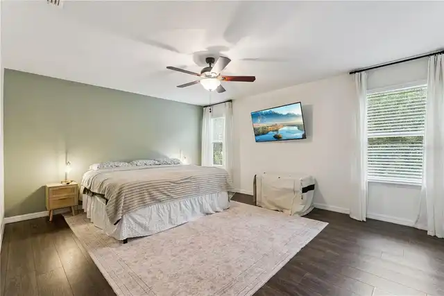 Listing Photo 17