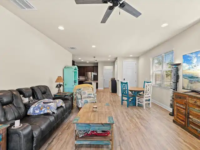 Listing Photo 13