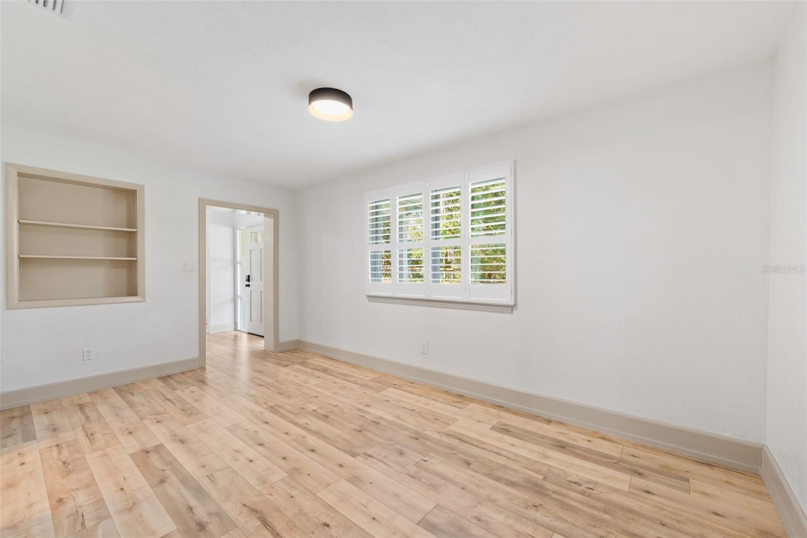 Listing Photo 16