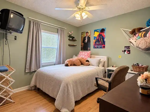 Listing Photo 15
