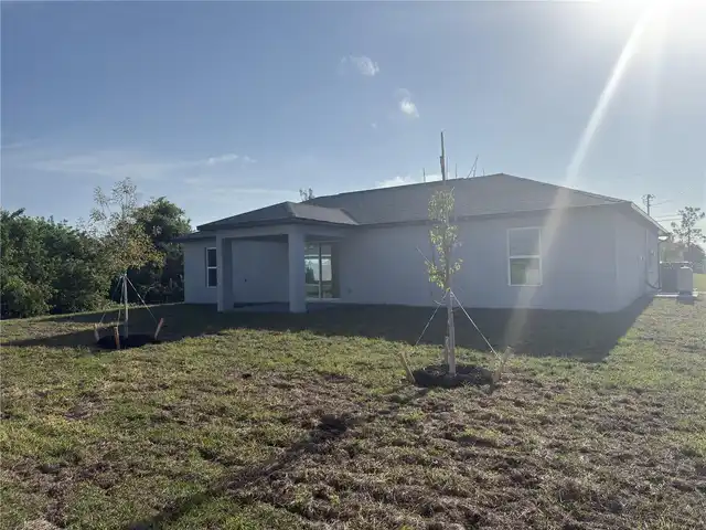 Listing Photo 12