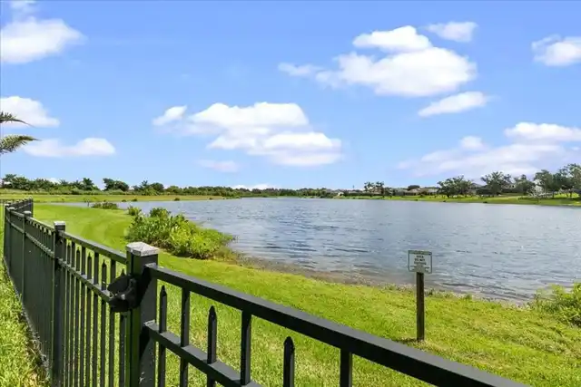 Listing Photo 43