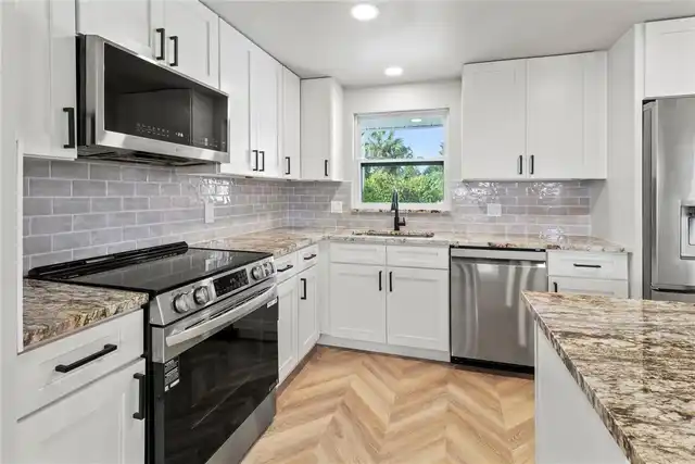 Listing Photo 18