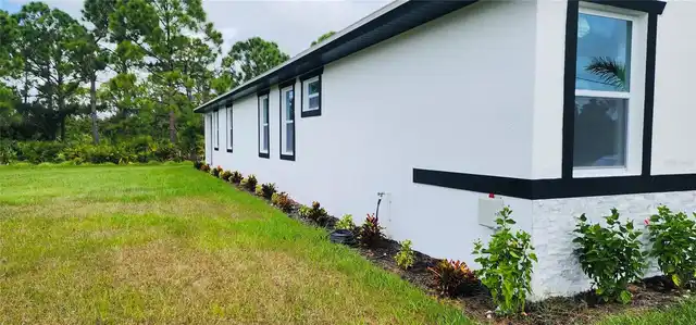 Listing Photo 8