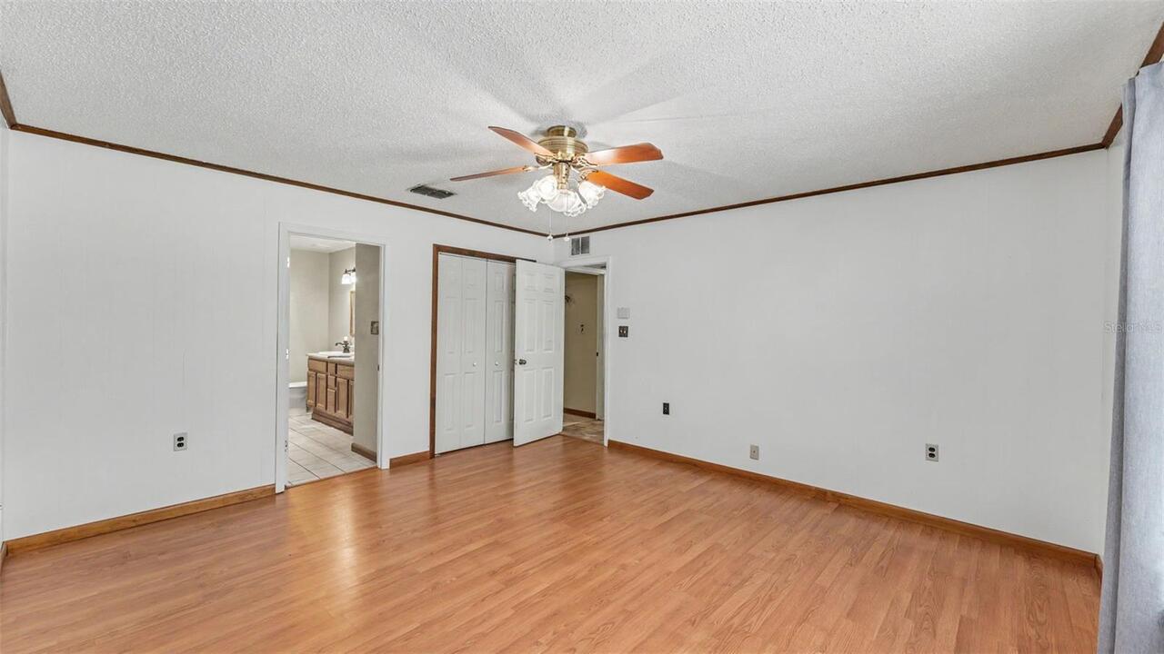 Listing Photo 37