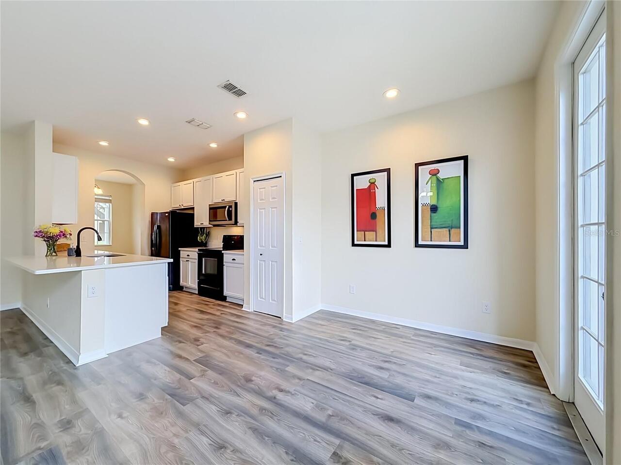 Listing Photo 16
