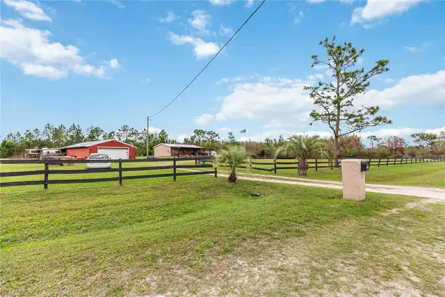 Listing Photo 6
