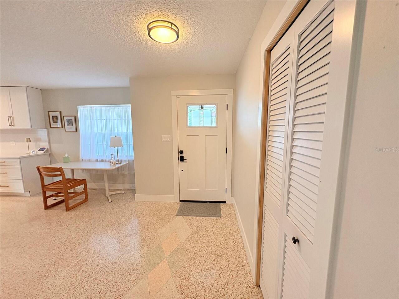 Listing Photo 9
