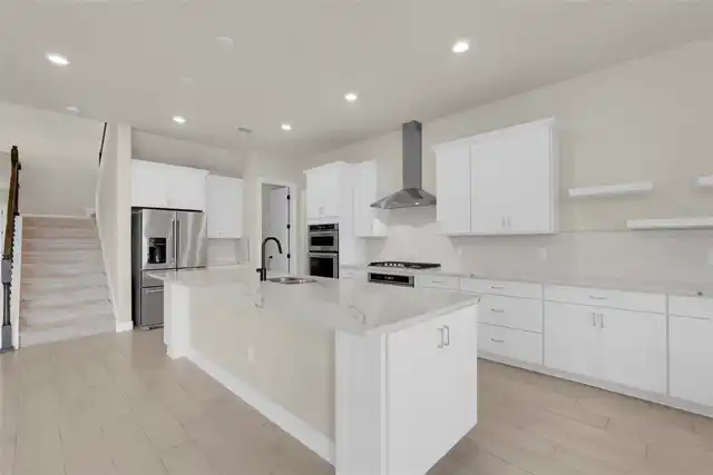 Listing Photo 9