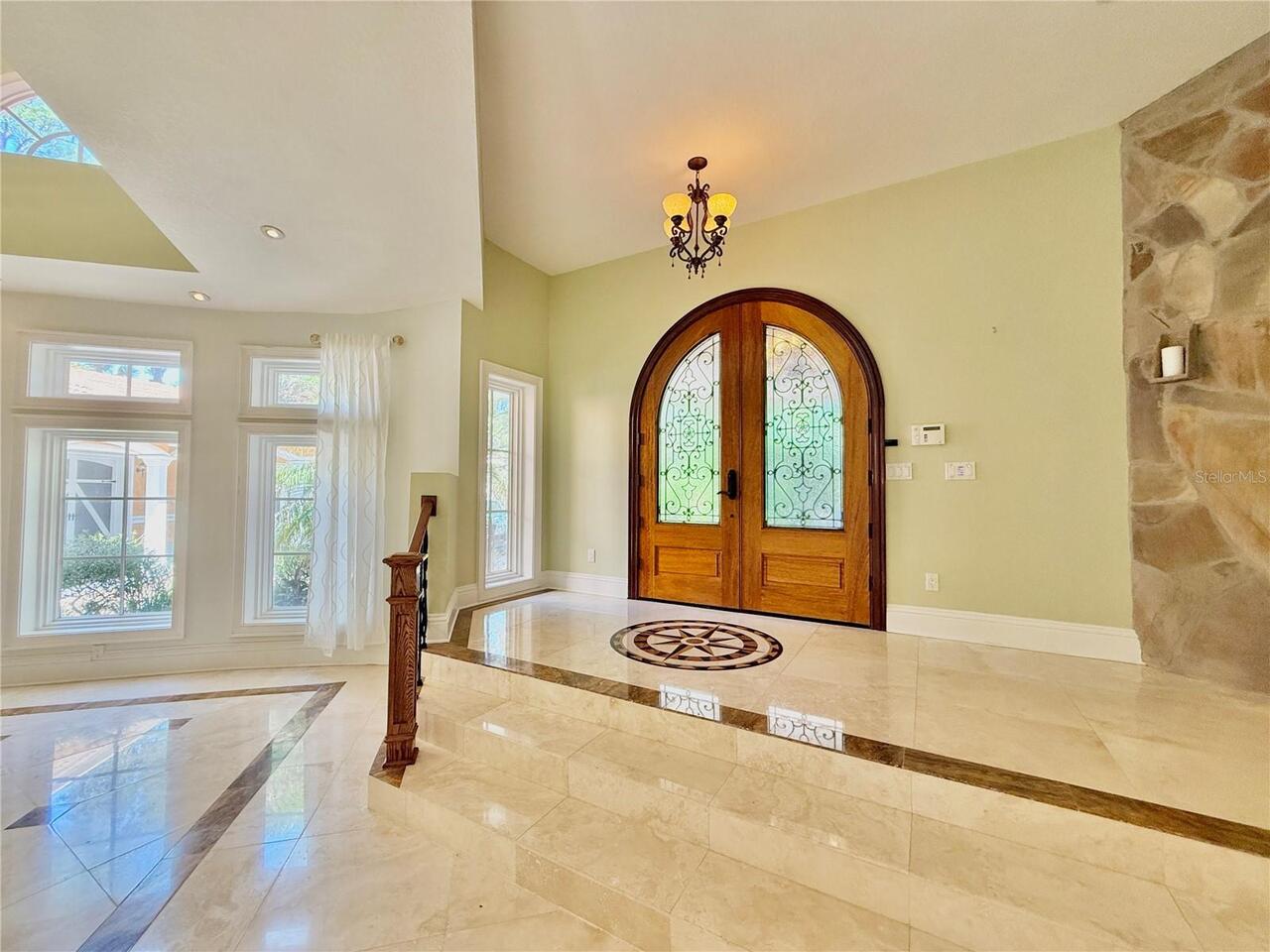 Listing Photo 9