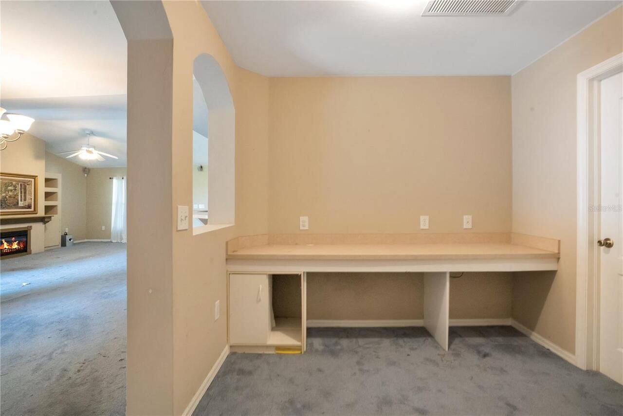 Listing Photo 12