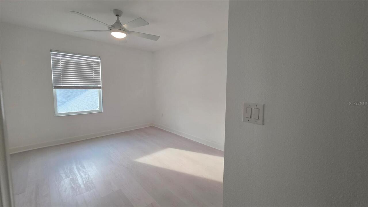 Listing Photo 33