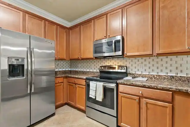 Listing Photo 16