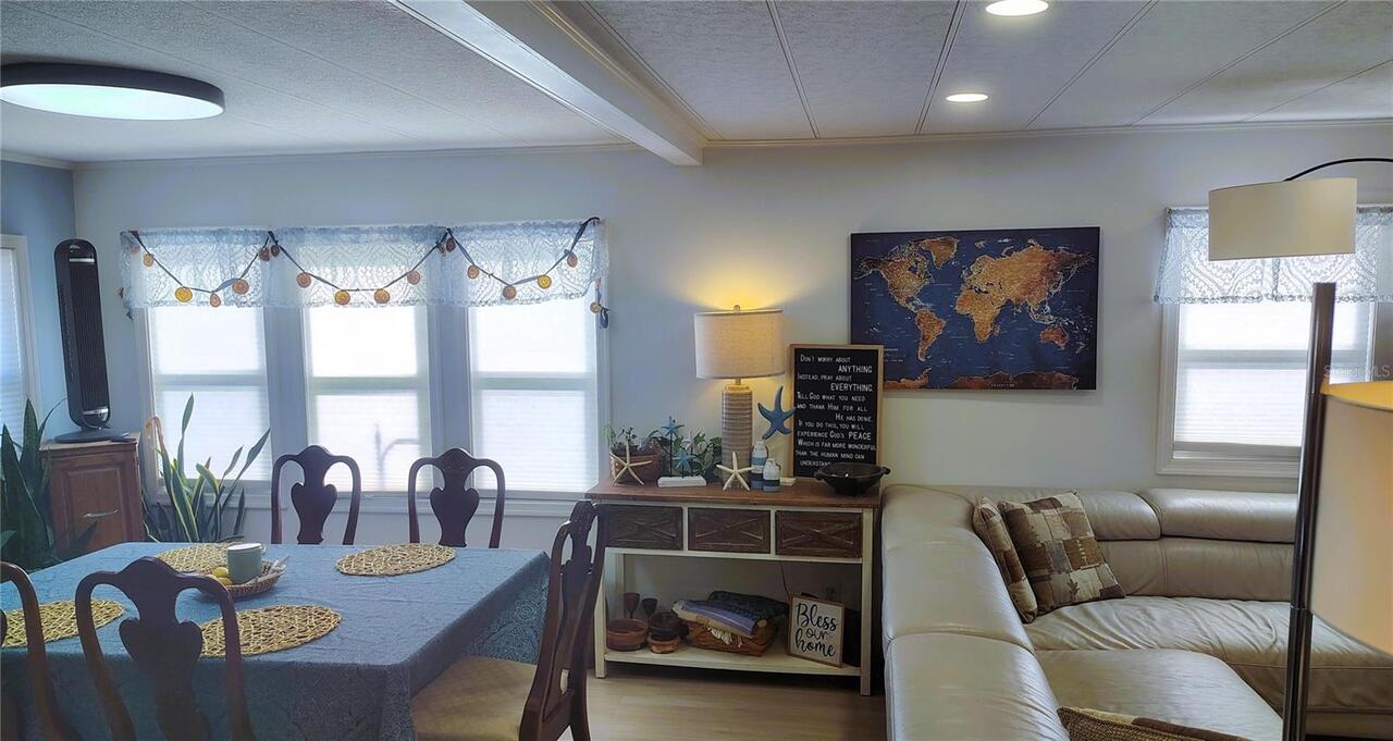 Listing Photo 12