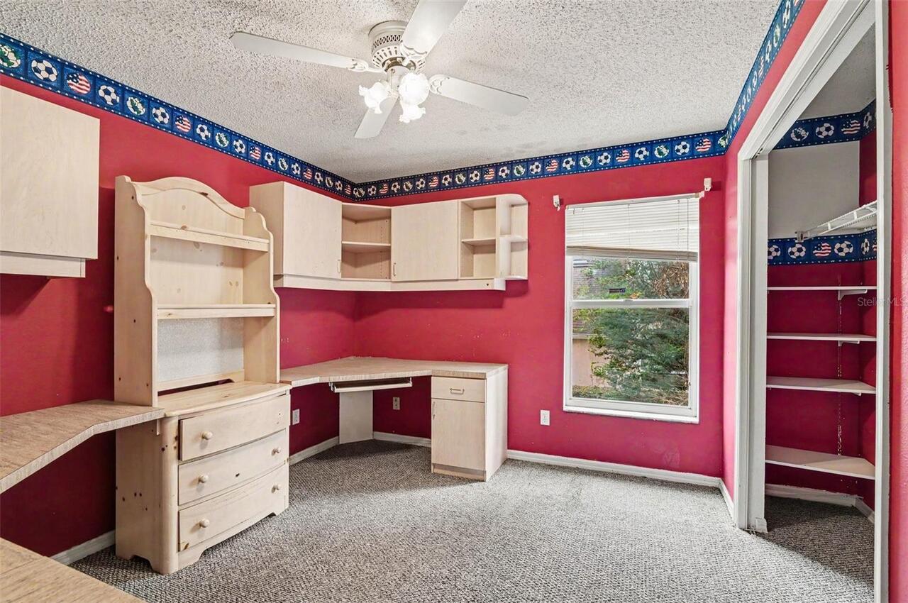 Listing Photo 9