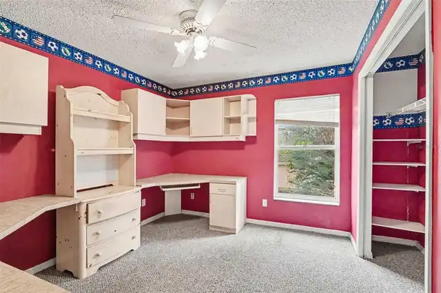 Listing Photo 9
