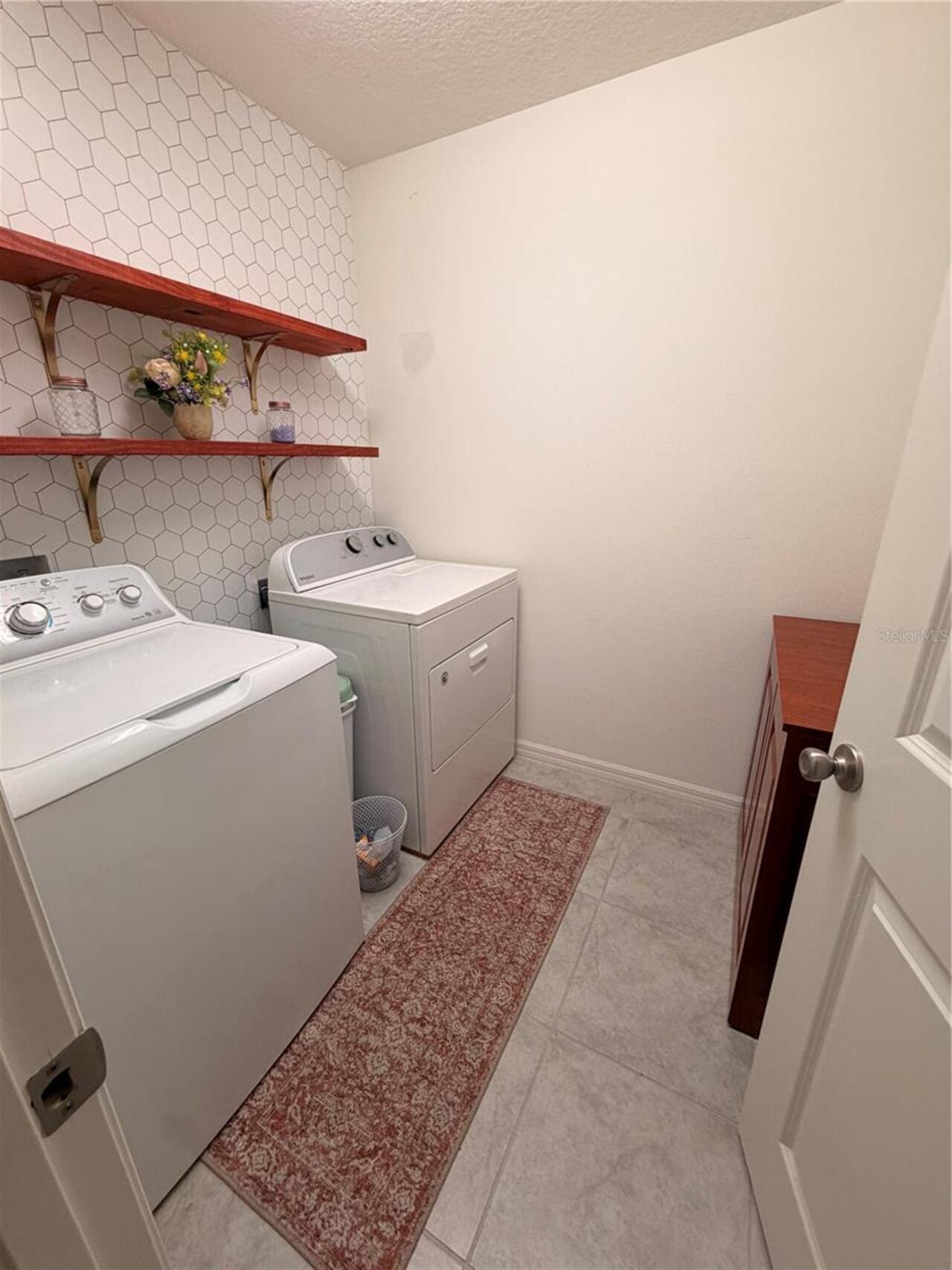 Listing Photo 7