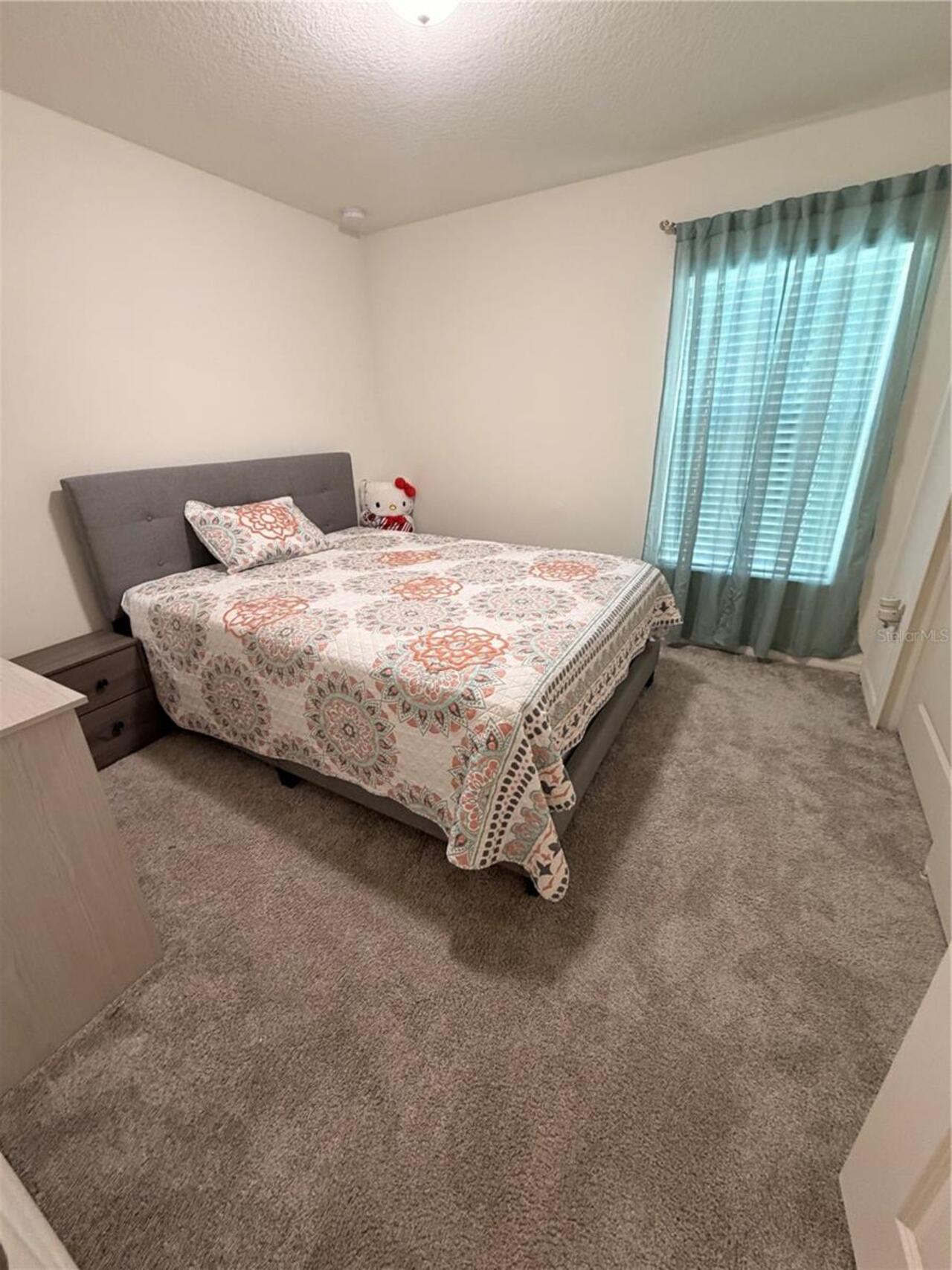Listing Photo 8