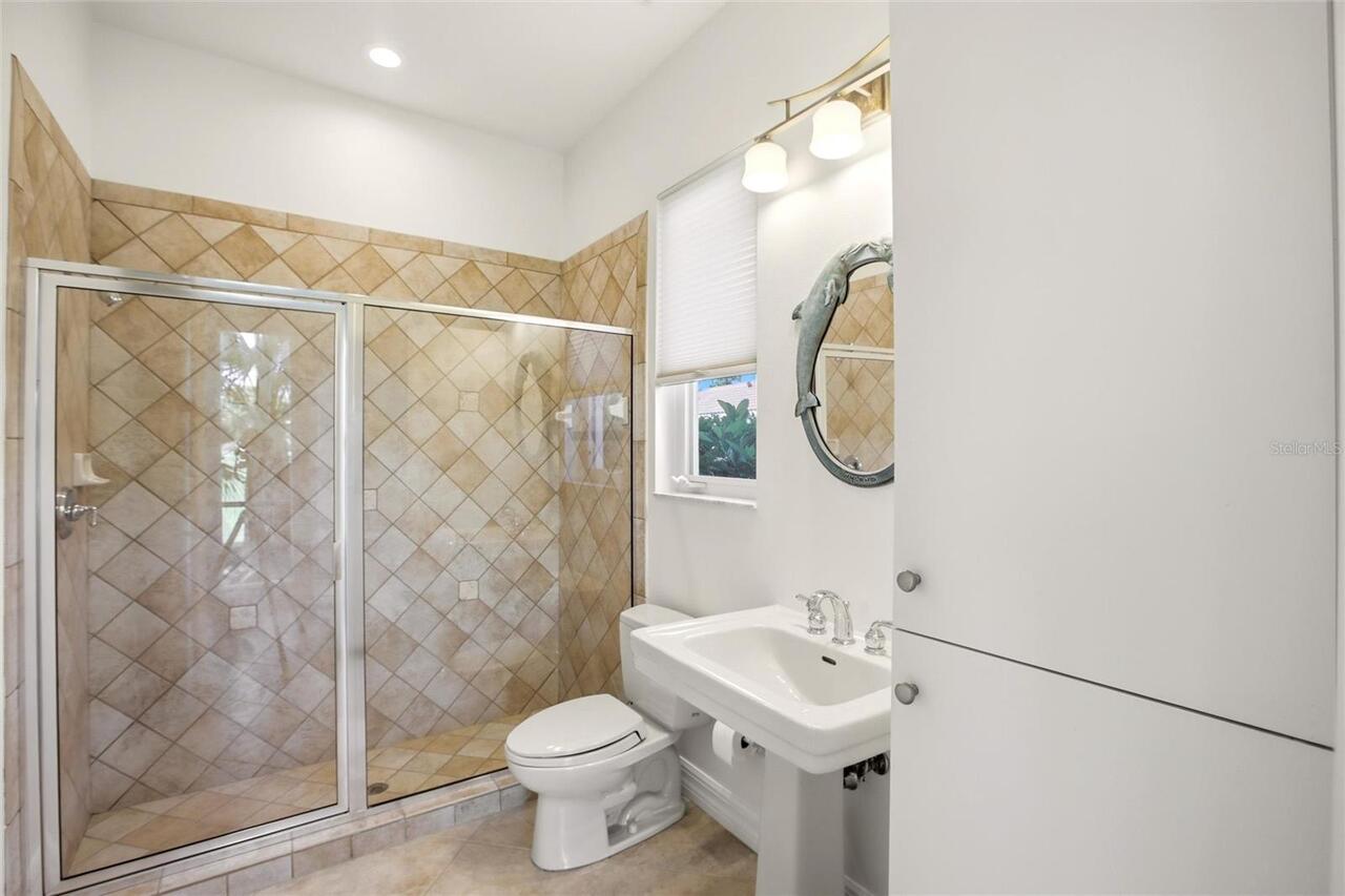 Listing Photo 33