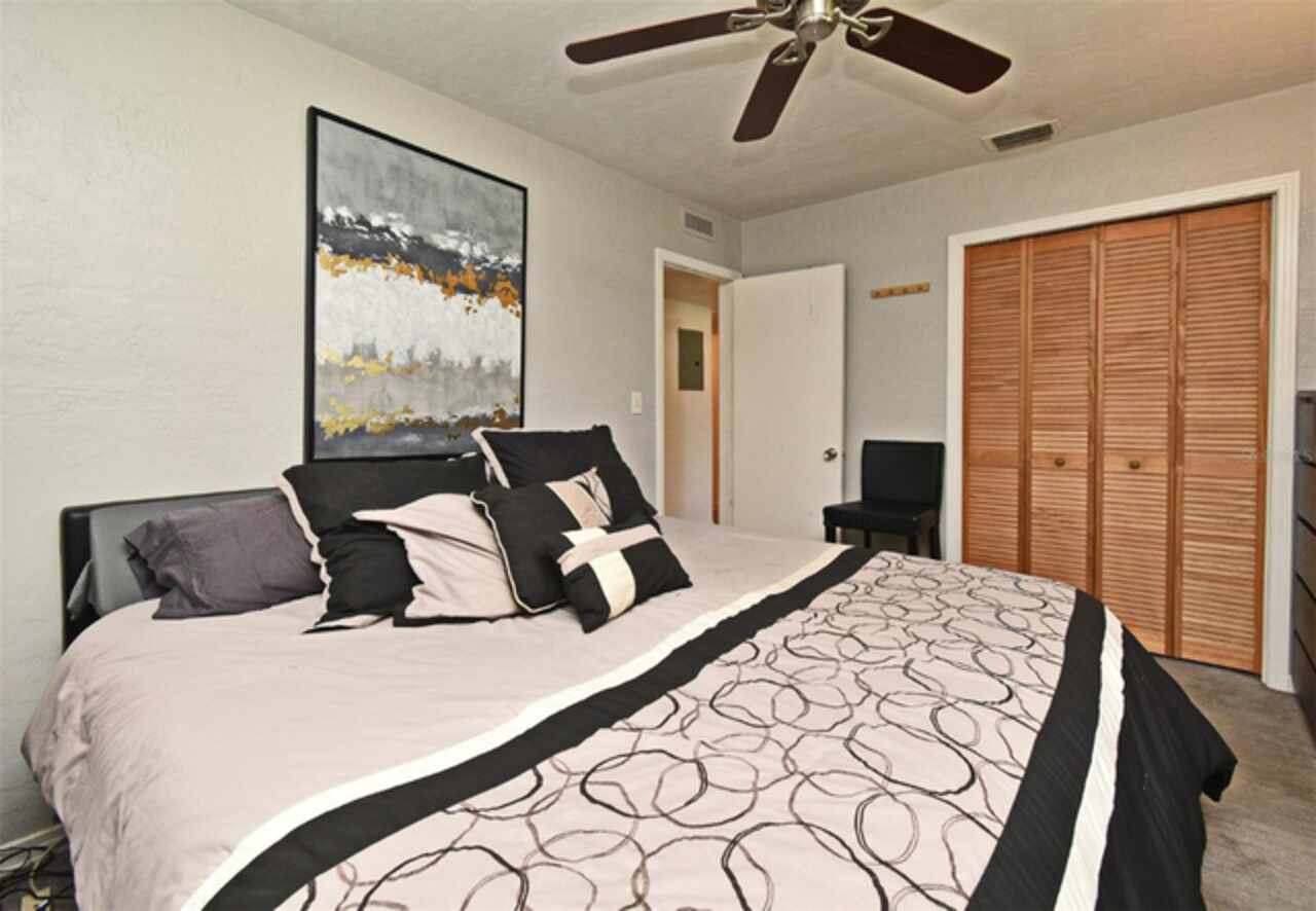 Listing Photo 17