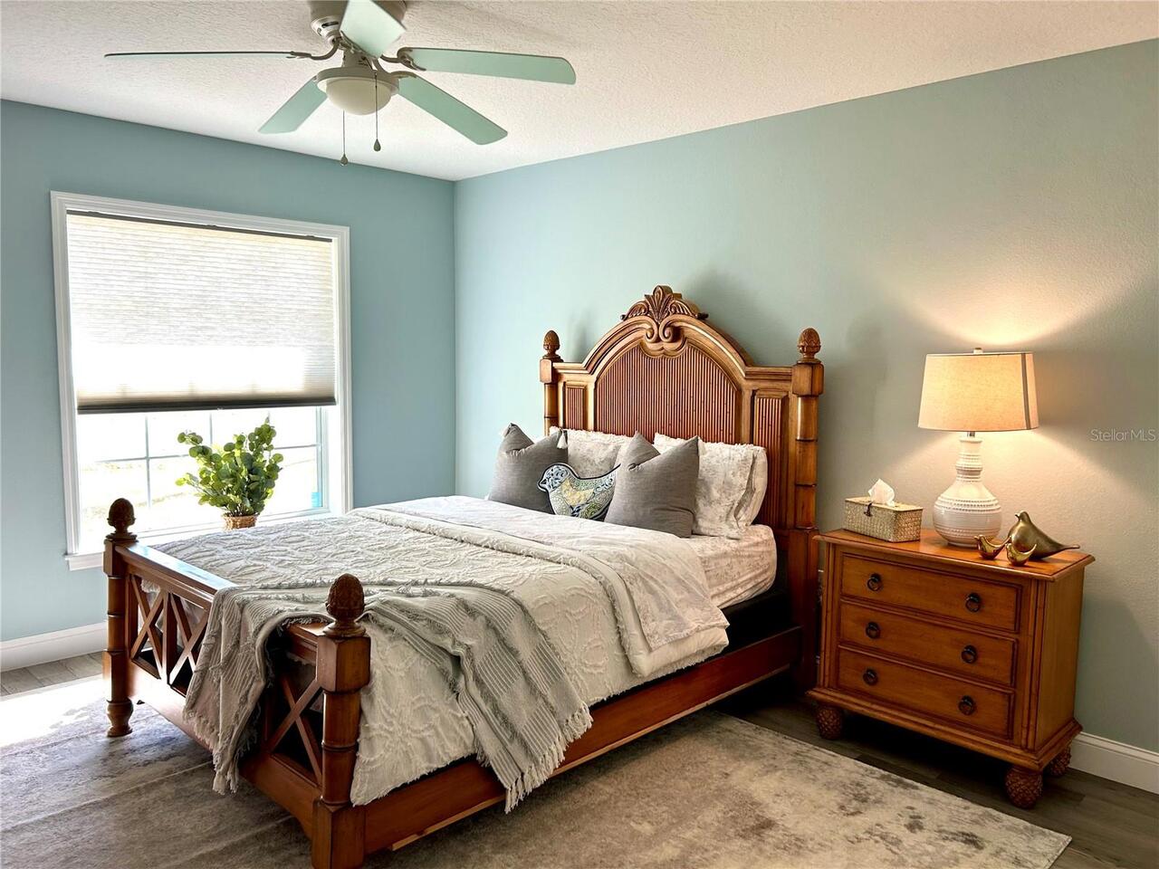 Listing Photo 11