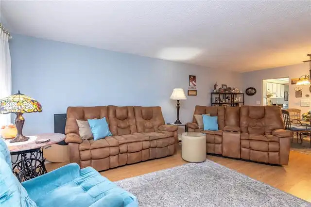 Listing Photo 7
