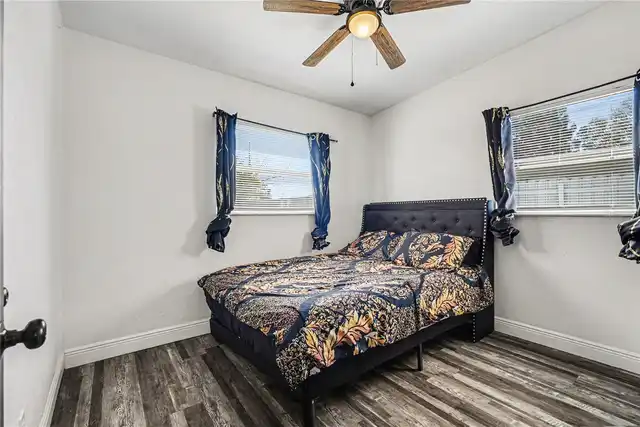 Listing Photo 8