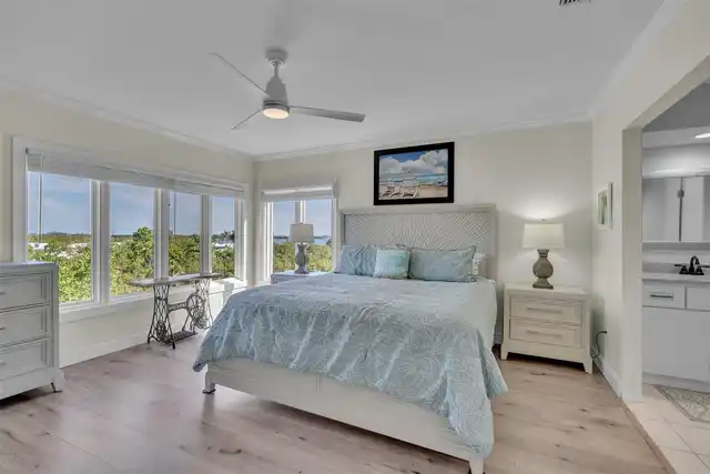 Listing Photo 14