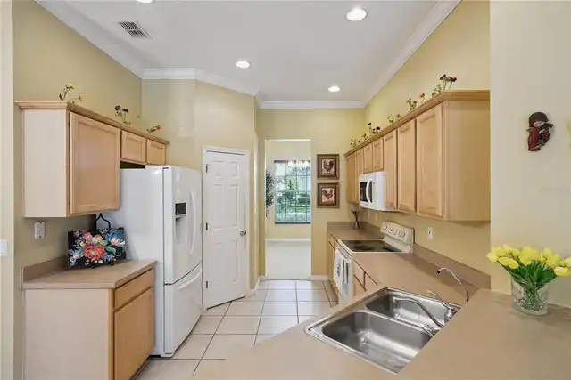 Listing Photo 16