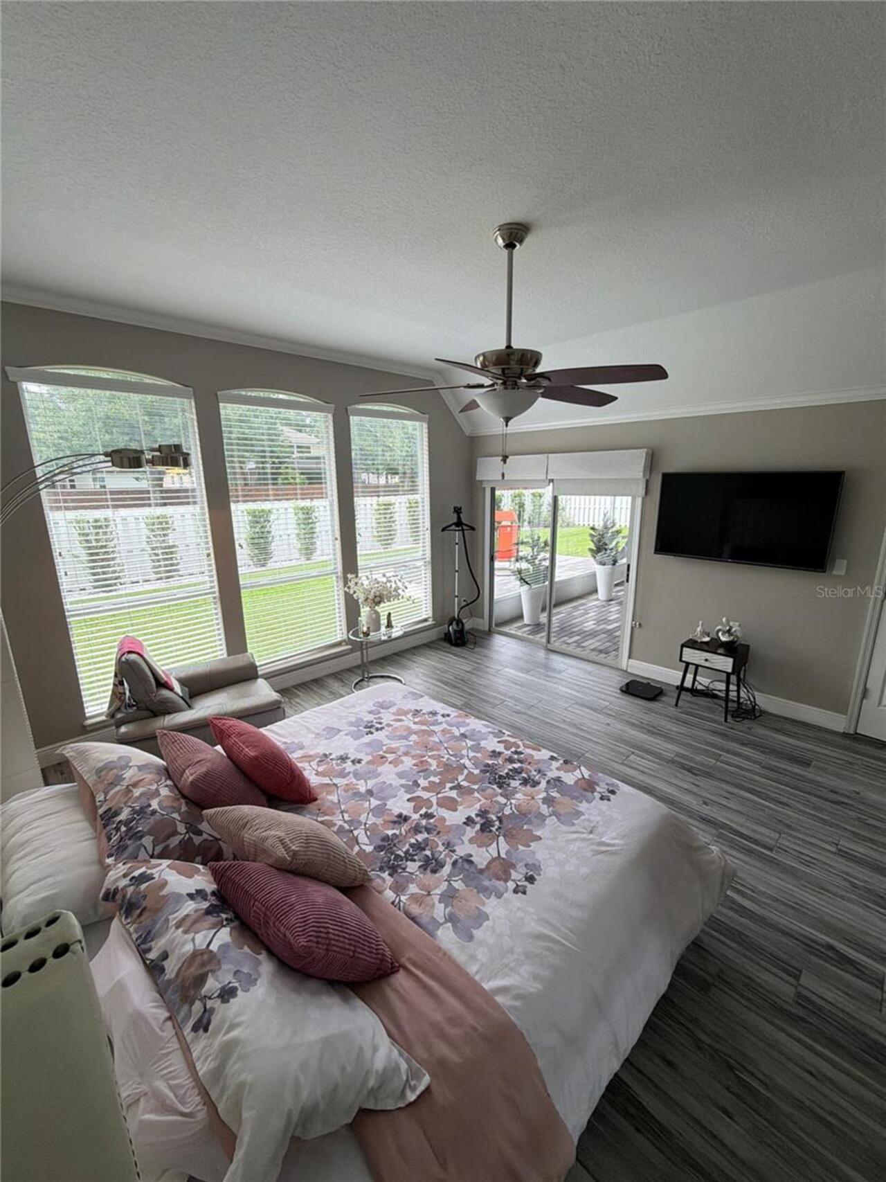 Listing Photo 14