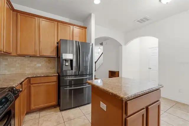 Listing Photo 12