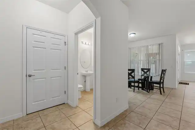 Listing Photo 14