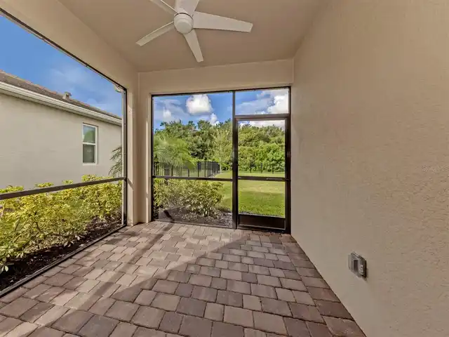 Listing Photo 28