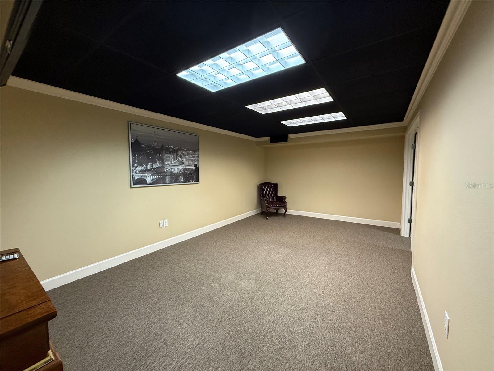 Listing Photo 12